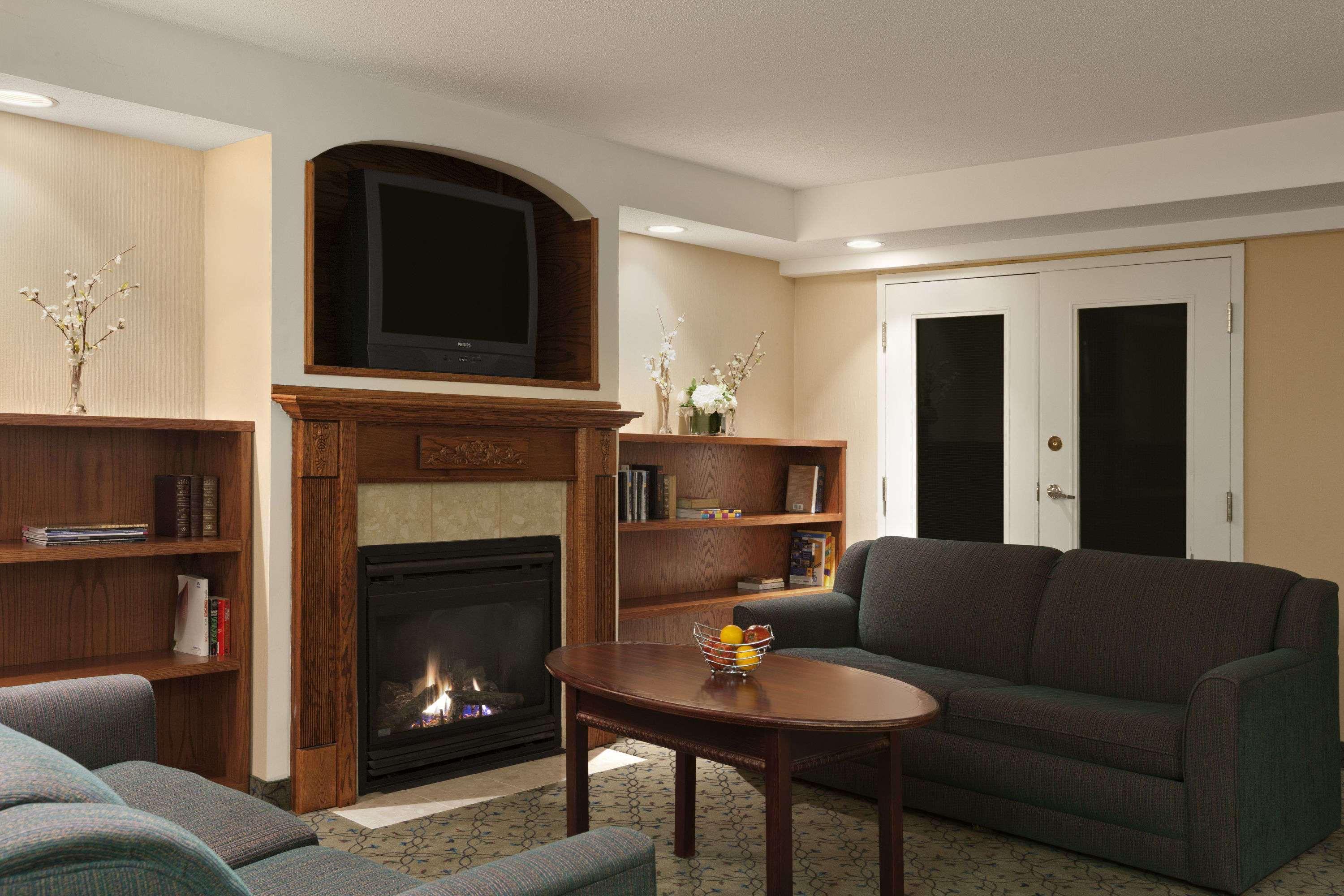 Travelodge By Wyndham Ottawa West Exteriör bild